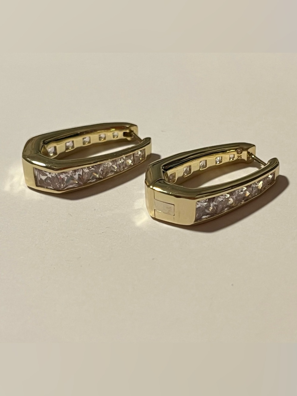 Kendra Scott Gold Hoop Earrings with Clear Stones